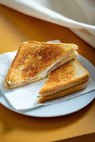 7 Ways To Make Your Grilled Sandwiches Tastier