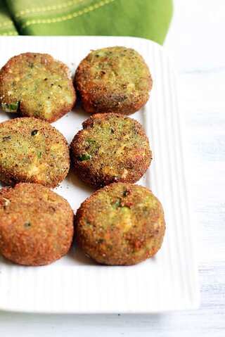 Healthy and Crispy Veg Green Peas Cutlet Recipe
