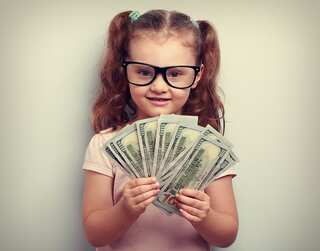  5 Essential Tips for Kids on Financial Literacy
