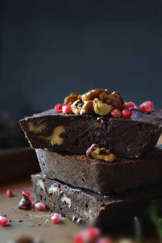 5 Easy-to-Make Vegan Desserts with 4 or Less Ingredients