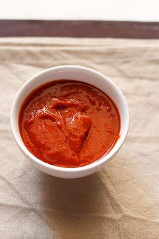 Easy Steps to Make Rajasthani Red Garlic Chutney
