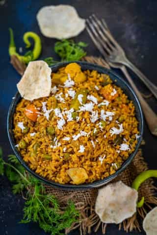6 Simple Steps to Make Flavourful Maharashtra Masala Bhaat

