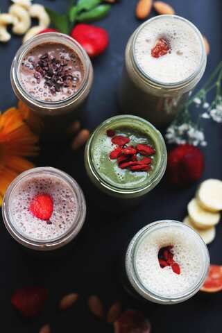 5 Healthy Smoothies to Start Your Day Right
