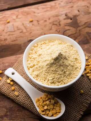How to Easily Make Gram Flour (Besan) at Home
