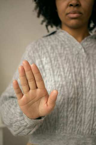 7 Situations in Which A Self-Respecting Person Will Walk Away