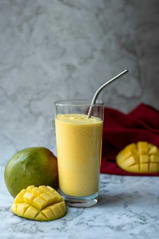 How to Make Vegan Mango Lassi in 3 Steps