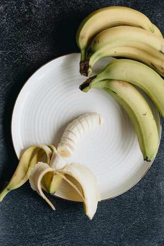 6 Must-Try Indian Delicacies Using Raw Bananas