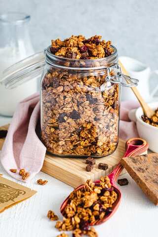 Make Granola at Home in Just 10 Minutes
