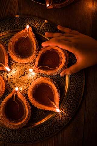 Diwali: 5 Easy Tips To Stay Away From Health Issues Amid Festivities