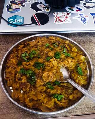 Make Flavourful Sindhi Seyal Phulka from Leftover Roti
