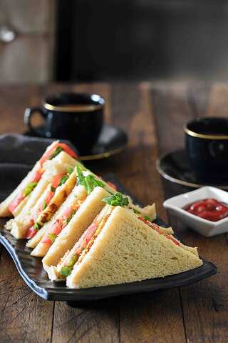 Diwali Special: Quick and Easy Bread Dishes in Under 10 Minutes


