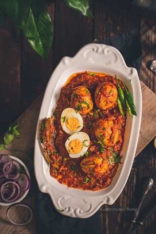 5 Must-Try Regional Egg Curries of India
