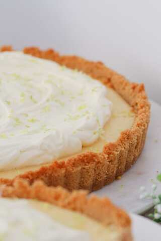 How To Make Farah Khan’s Viral Lemon Pie