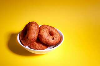 How to Make Authentic South Indian Medu Vada in 6 Easy Steps