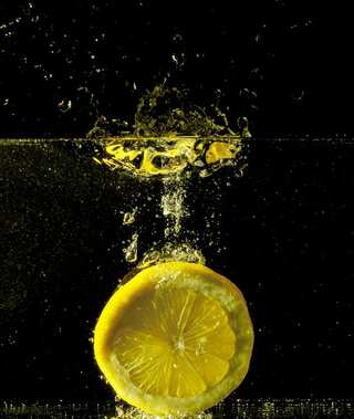 5 Benefits of Drinking Lemon Water With Black Salt Daily
