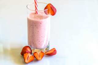 Easy Strawberry Banana Smoothie Recipe