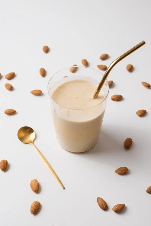 Easy Steps to Make Figs (Anjeer) Almond Milkshake at Home