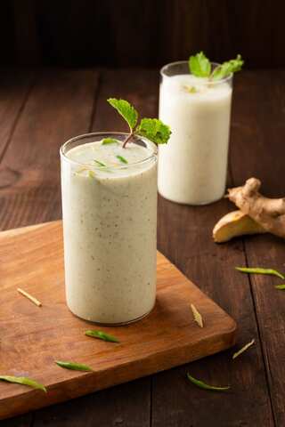 How to Make Sweet Mint Lassi: A Refreshing Drink
