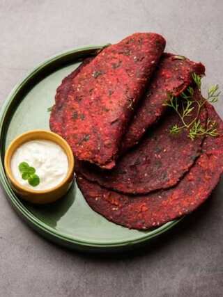 5 Steps to Make Healthy Beetroot Uttapam
