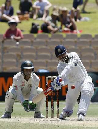Players with 90+ Sixes in Tests