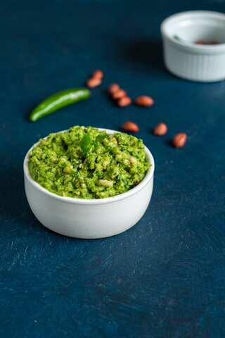 How To Make Maharashtrian Green Chilli Thecha In 10 Minutes
