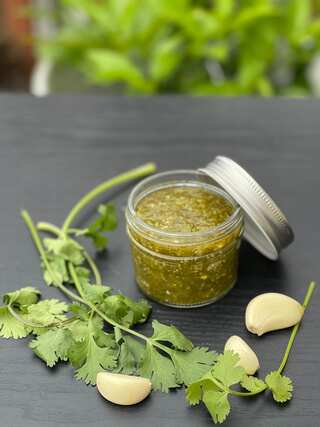 Make Green Garlic Chutney in 5 Simple Steps
