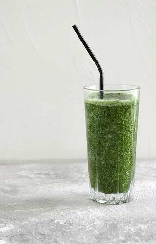 Vegan Spinach and Banana Energising Smoothie