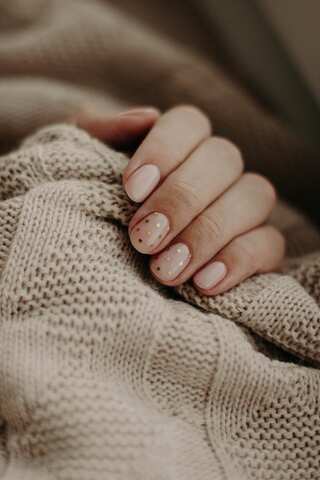6 Foods for Healthy and Strong Nails 