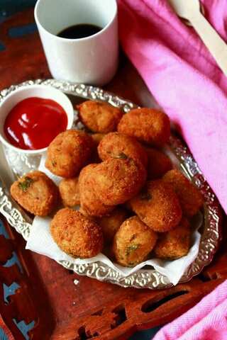 6 Easy and Yummy Indian Snacks To Make From Lentils