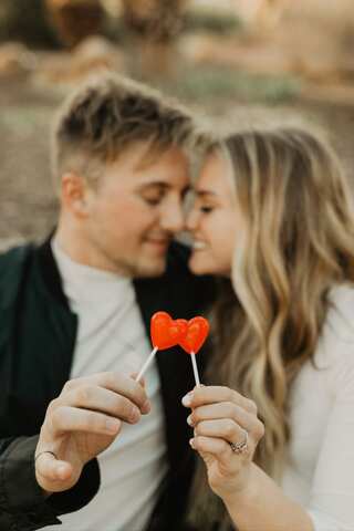 Valentine's Day: 6 Tips On How To Spend The Day Together At Home