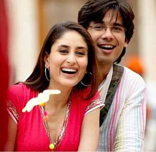 Valentine's Day: Bollywood Romantic Dialogues To Woo Your Love