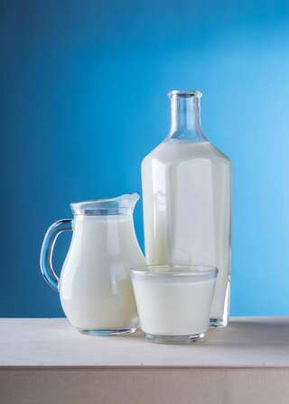 6 Best Ways to Drink Milk, as per Ayurveda