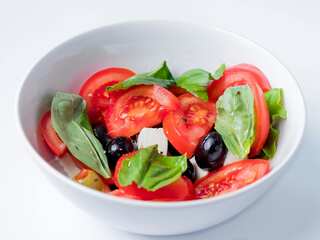 7 Healthy Salads For Upcoming Spring Season