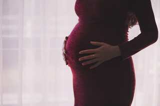 9 Foods to Avoid During Pregnancy