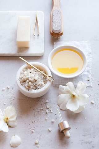6 Home Remedies To Treat Blackheads
