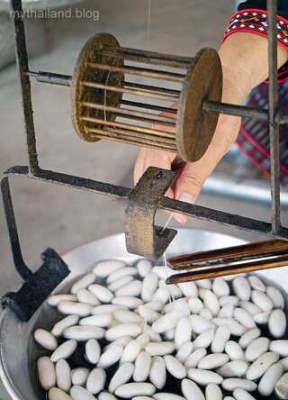 5 Amazing Facts About The Creation Of Silk  
