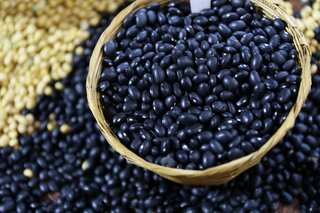 Five Benefits of Eating Black Soybeans