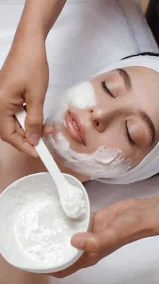 6 Beauty Benefits of Using Rice Face Mask Daily