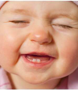 World Oral Health Day: Tips To Maintain Those Sparkly Teeth
