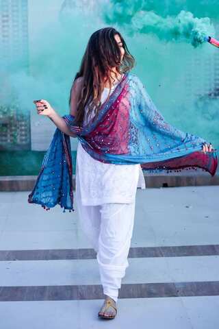 Happy Holi 2024: Lucky Colours As Per Your Zodiac Sign  
