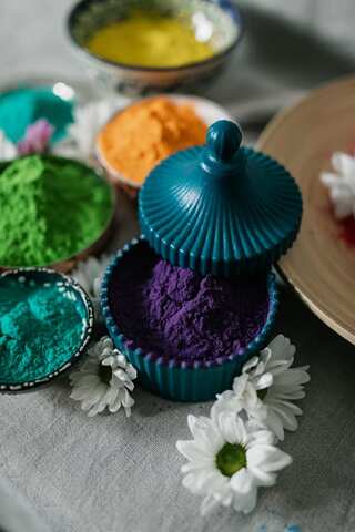6 Ways to Make Your Holi Celebration Eco-Friendly and Exciting
