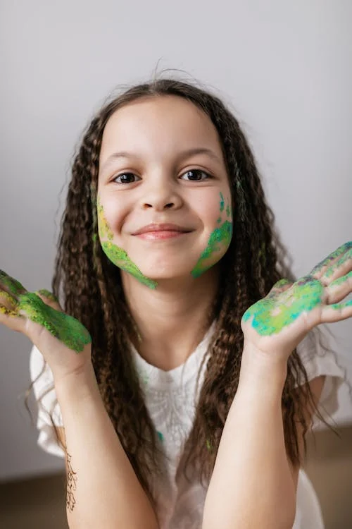 Holi 2024: 5 Gentle and Effective Remedies to Remove Colours from Your Skin
