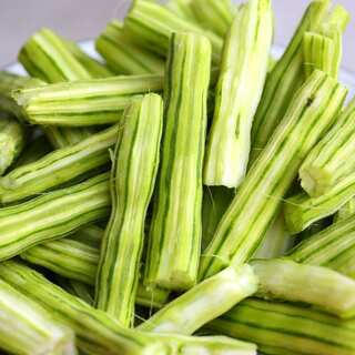  6 Health Benefits of Drumsticks for Women

