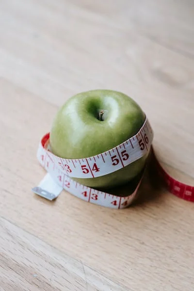  6 Fruits That Aid in Speedy Weight Loss
