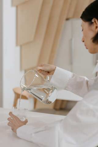 What is Water Fasting? Its Potential Health Benefits and Dangers