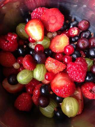 5 Indian fruits to keep you hydrated in summers