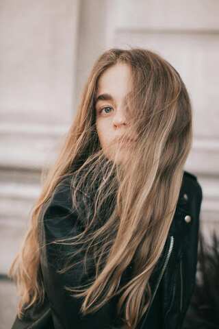 5 Haircare Routine Tips for Thinning Hair