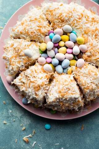 Easter 2024: 6 Cake Recipes to Sweeten Your Celebration
