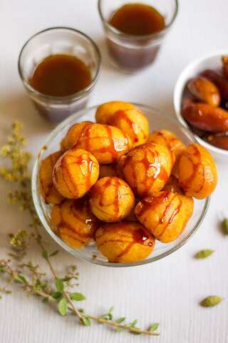 5 Famous Local Foods Of Dubai 