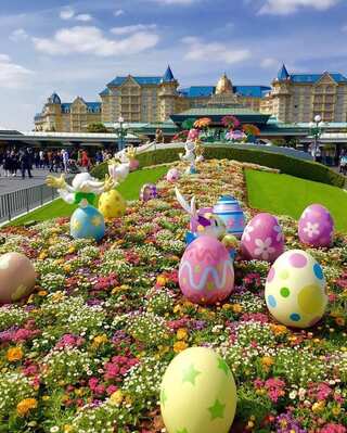  Easter 2024: 6 Places to Visit on Easter Day
